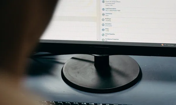 Desktop viewing property custom Hydro software